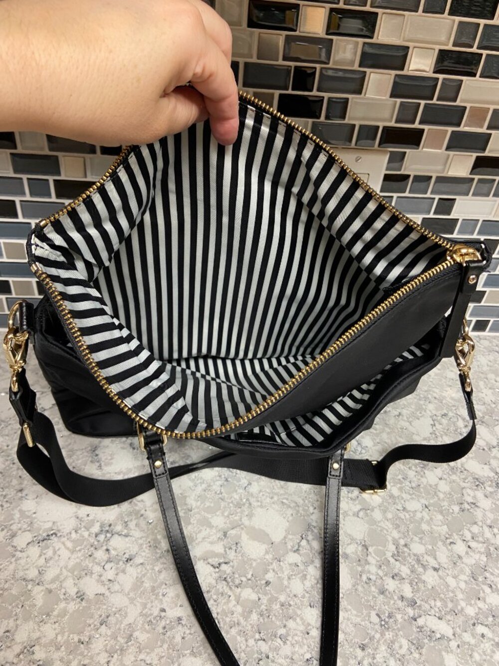 Kate Spade New York Union Square Carmen Handbag (Like New) - Picture 7 of 16